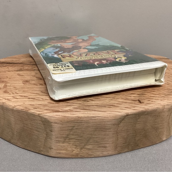 Walt Disney - Sealed / New - Tarzan - Vintage - Collectible - VHS Tape Version - Picture 7 of 9